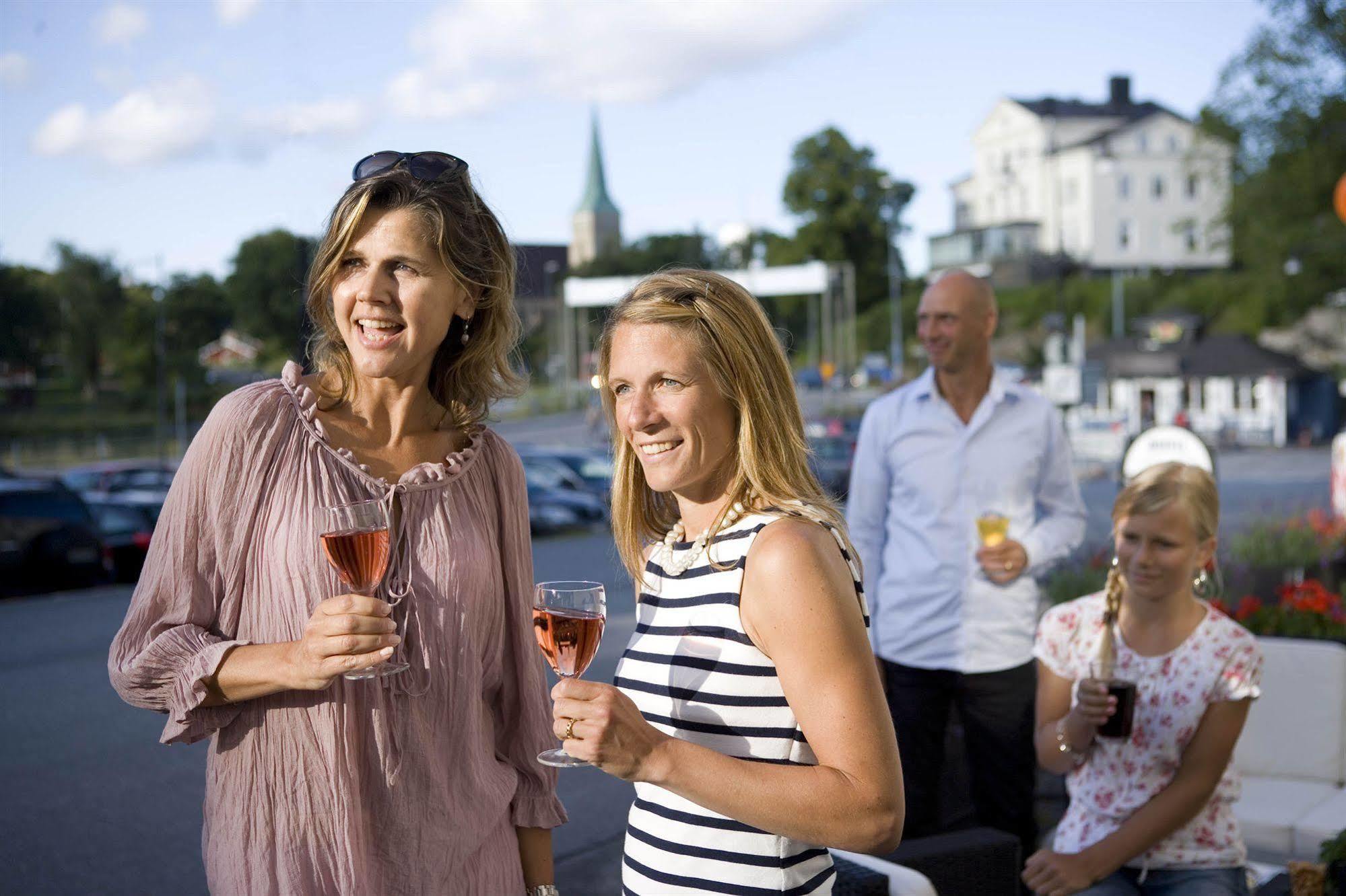 Hotell Bla Blom Gustavsberg Экстерьер фото